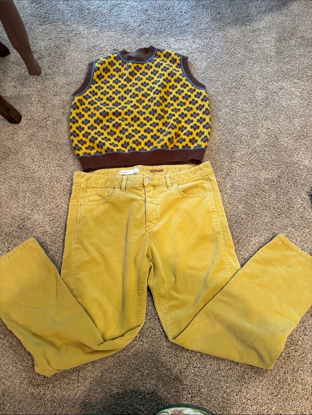 Anthropologie Pilcro mustard  corduroy pants with a cider xl sweater vest